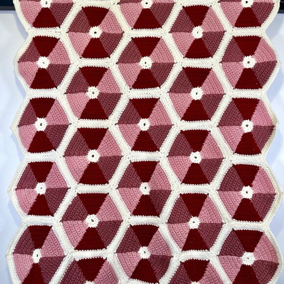 Vintage Handmade Crochet Hexagon Blanket Pink White Granny Geometric Valentines - Picture 1 of 7